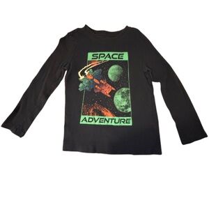 🏷️ Long sleeve space shirt